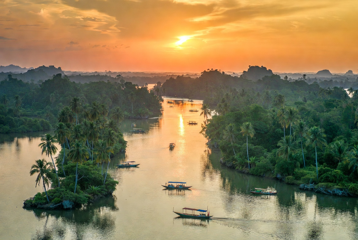Honeymoon in Laos
